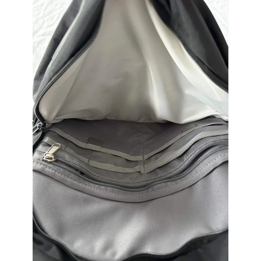 The North Face Surge 30L Backpack Fits 16